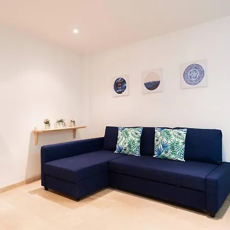 Apartment Cristobal Colon Central