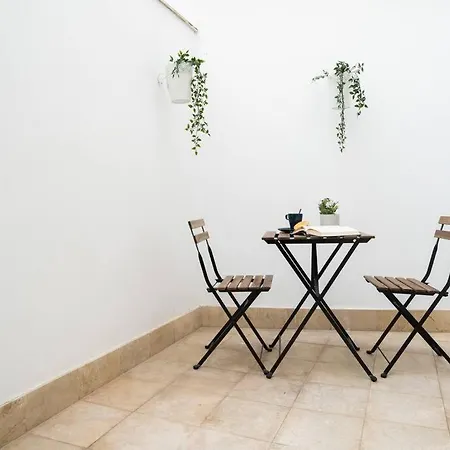 Apartment Cristobal Colon Central